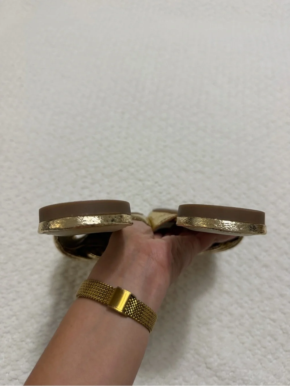 Katy Perry The Halie Bow Metallic Gold Sandals Women’s Size 9.5